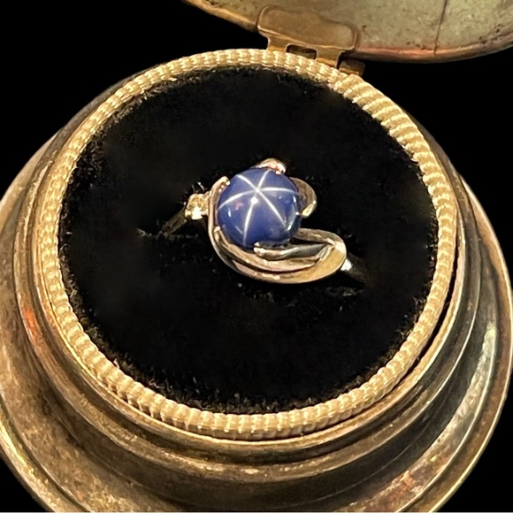 ✨Elegant 10k Solid White Gold Star Sapphire Ring - Picture 2 of 3
